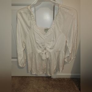 Western quarter sleeve flowy top with knot